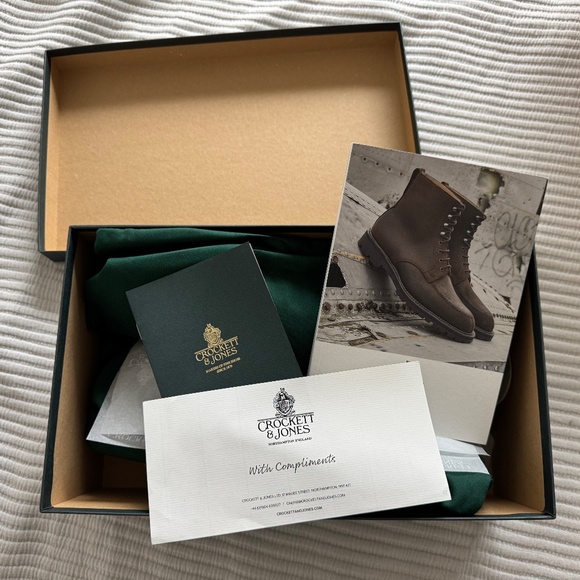 Crocket & Jones Lanark 3 Dark Brown Suede *NEW* - Picture 7 of 7